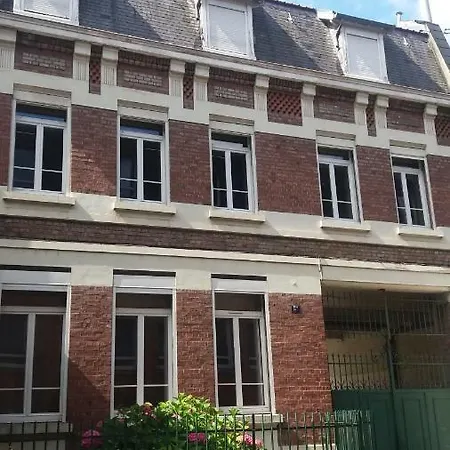 Apt 2 Du Temple Hypercentre & Parking Cambrai